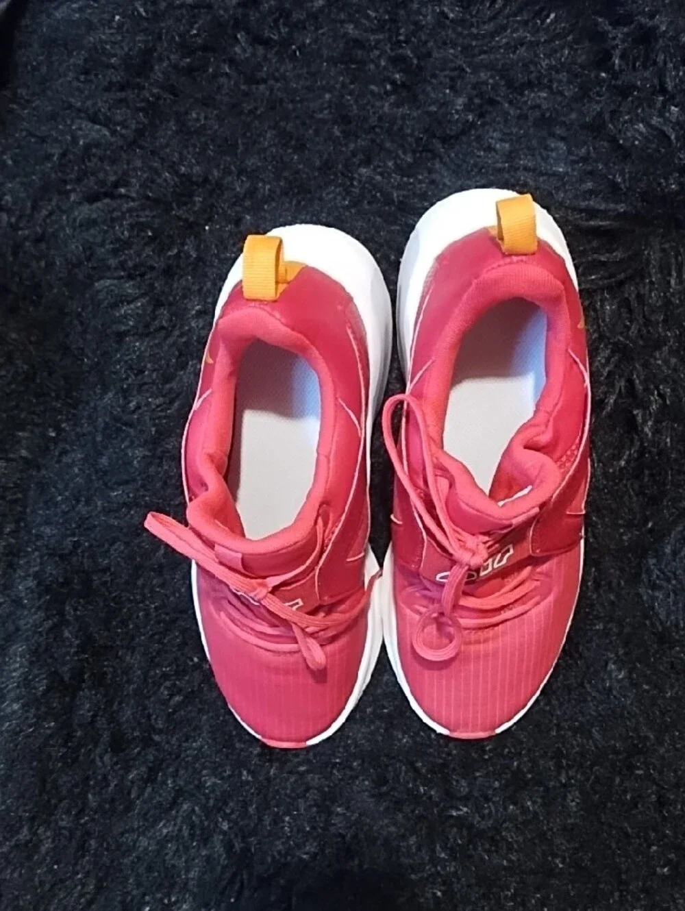 Nike comfortable sneakers